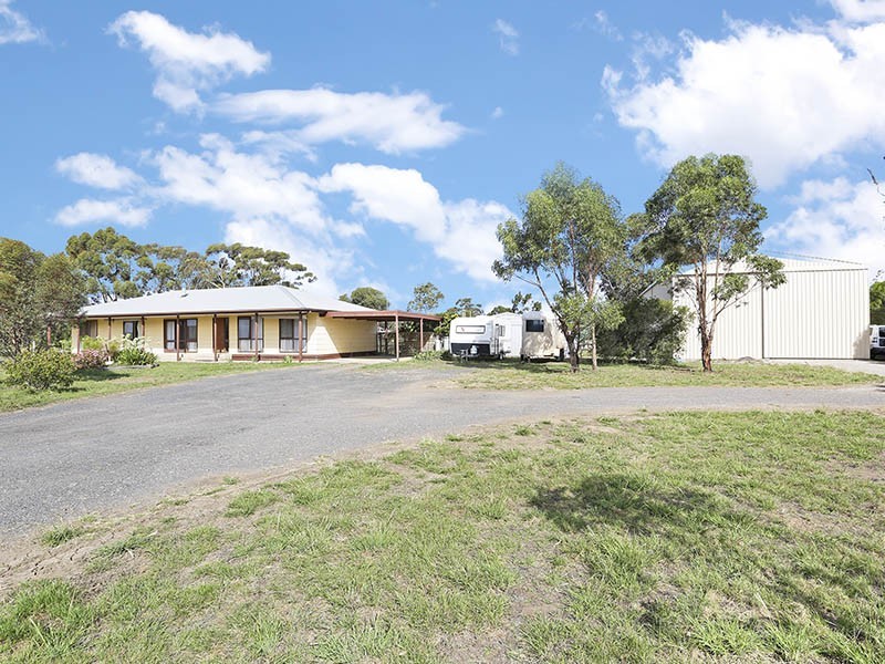 60 Kiddle Drive, Lara VIC 3212