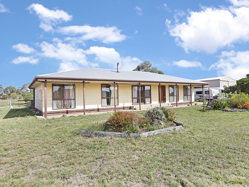 60 Kiddle Drive, Lara VIC 3212