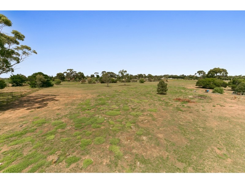 60 Kiddle Drive, Lara VIC 3212