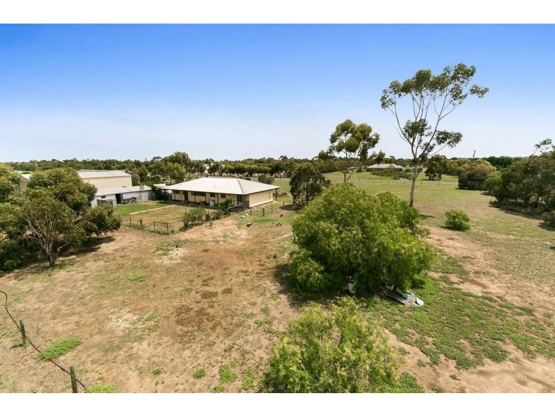 60 Kiddle Drive, Lara VIC 3212