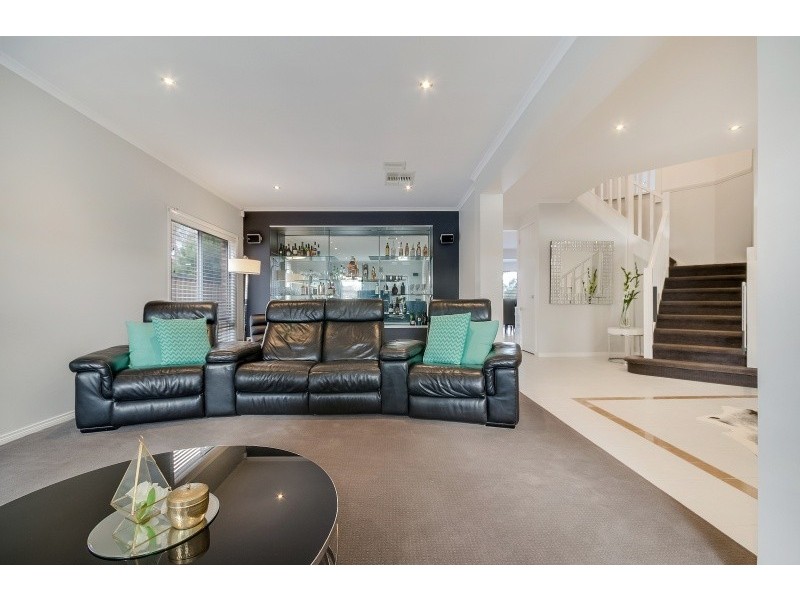 10 River Park Court, Werribee VIC 3030