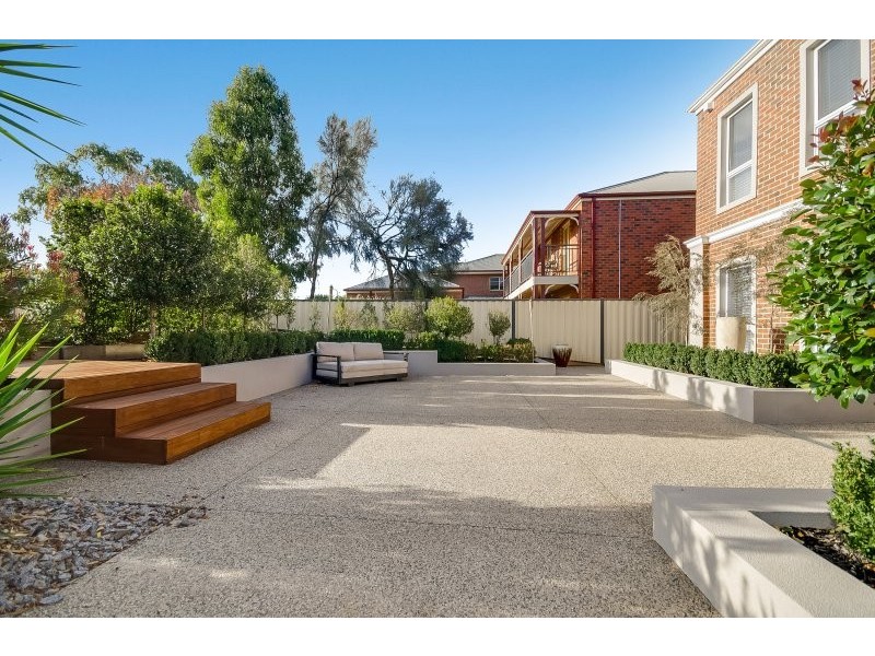 10 River Park Court, Werribee VIC 3030