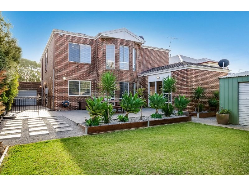 10 River Park Court, Werribee VIC 3030