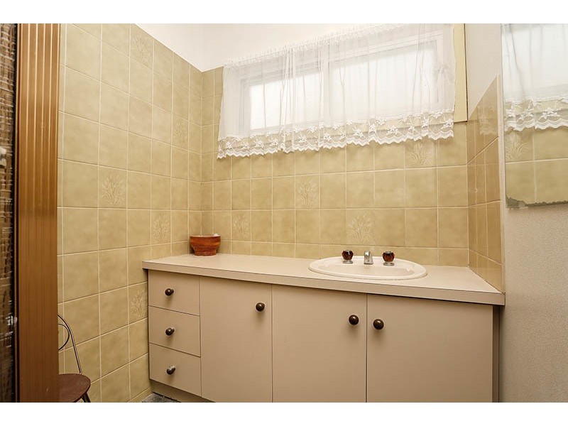 106 Robin Ave, Norlane VIC 3214