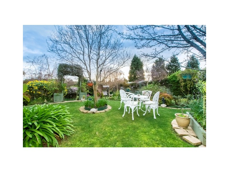 7 Sherman Court, Lovely Banks VIC 3221
