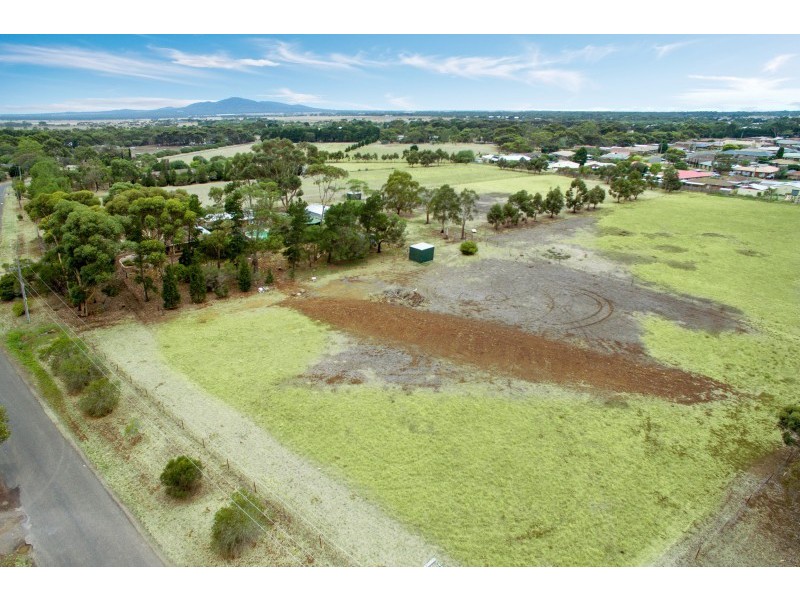 90-104 (60) Manzeene Avenue, Lara VIC 3212