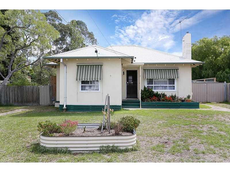 5 Detroit Crescent, Corio VIC 3214