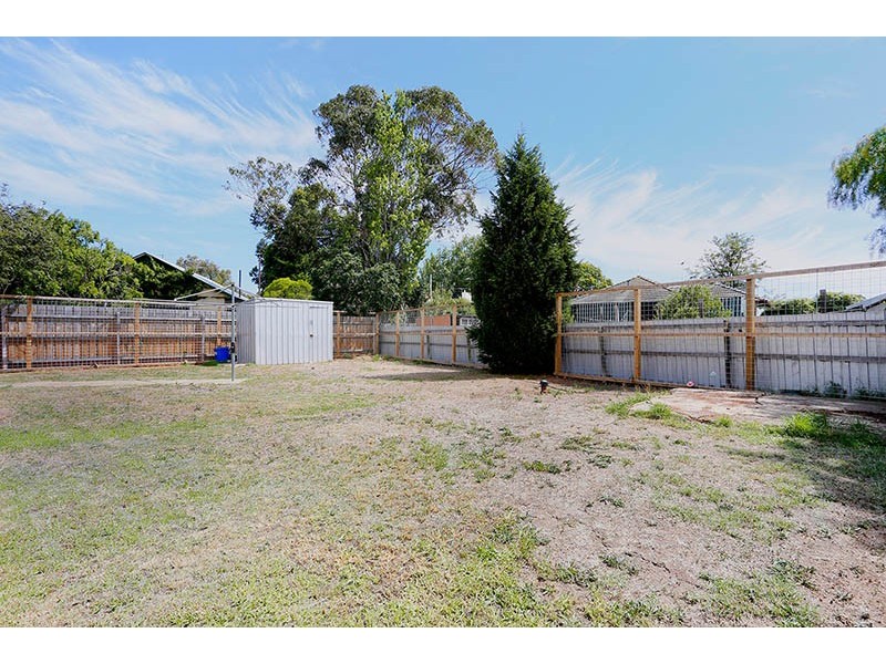 5 Detroit Crescent, Corio VIC 3214