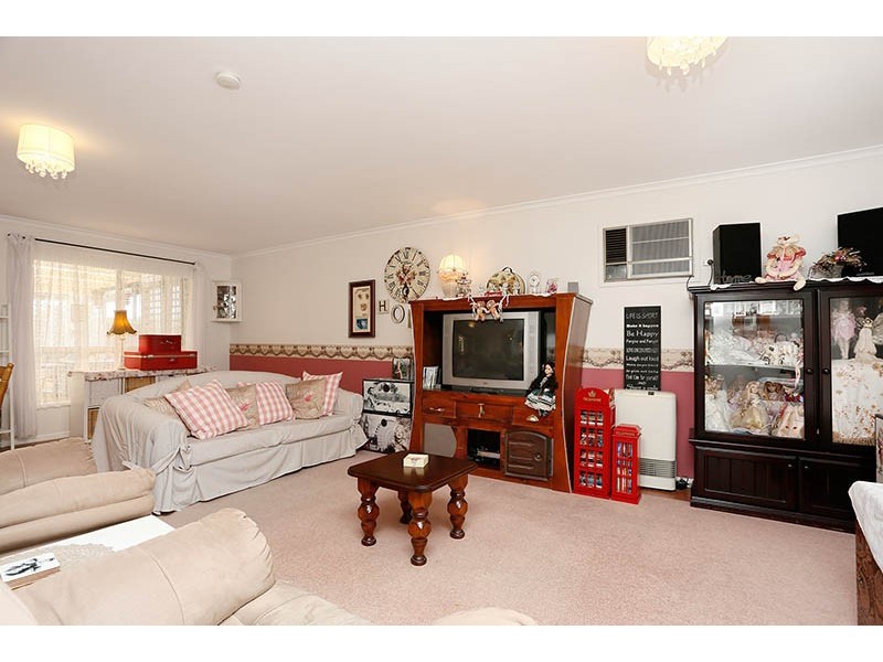 31 Cameron Crescent, Lara VIC 3212