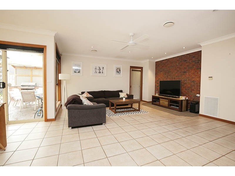 4 O’Dwyer Court, Lovely Banks VIC 3221