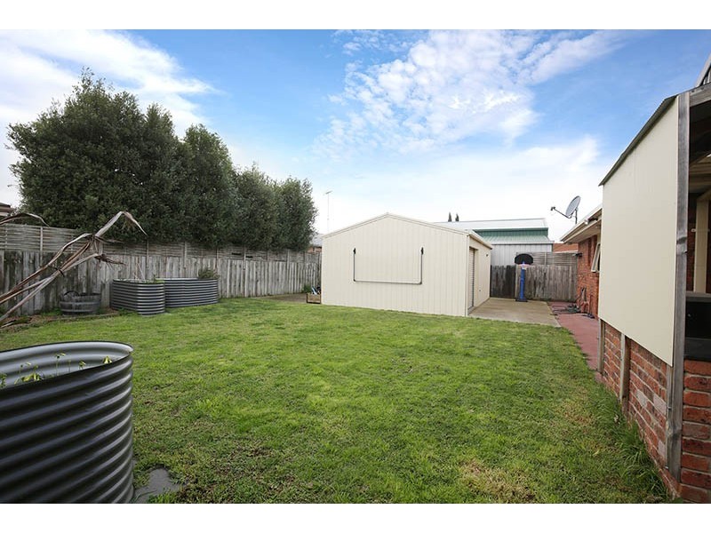 4 O’Dwyer Court, Lovely Banks VIC 3221