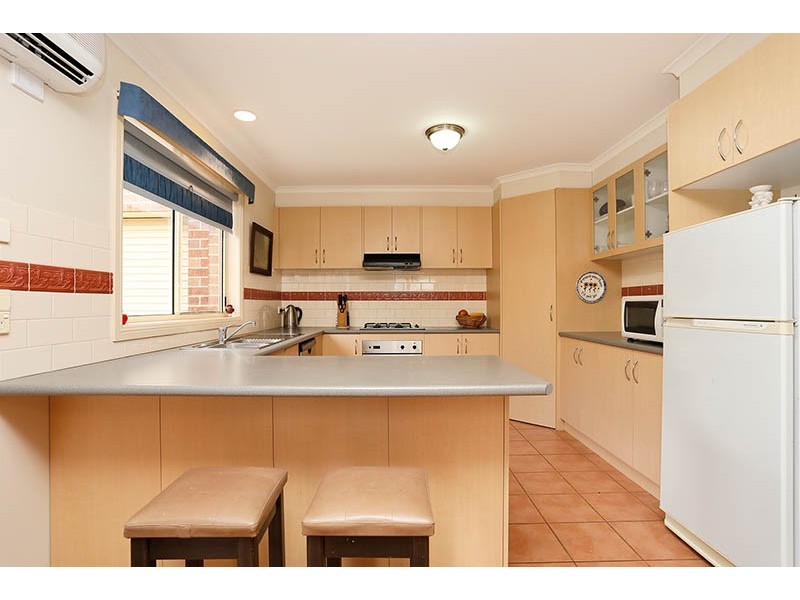 30 Blackbird Circuit, Lara VIC 3212