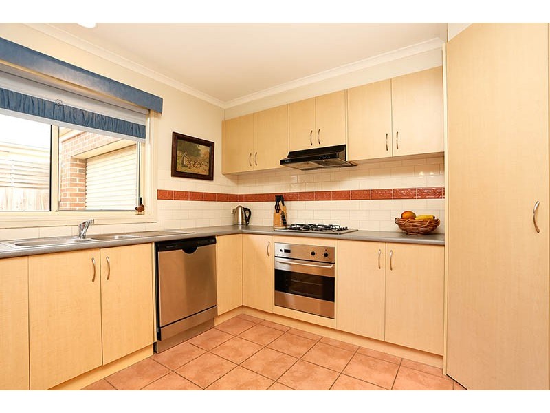 30 Blackbird Circuit, Lara VIC 3212