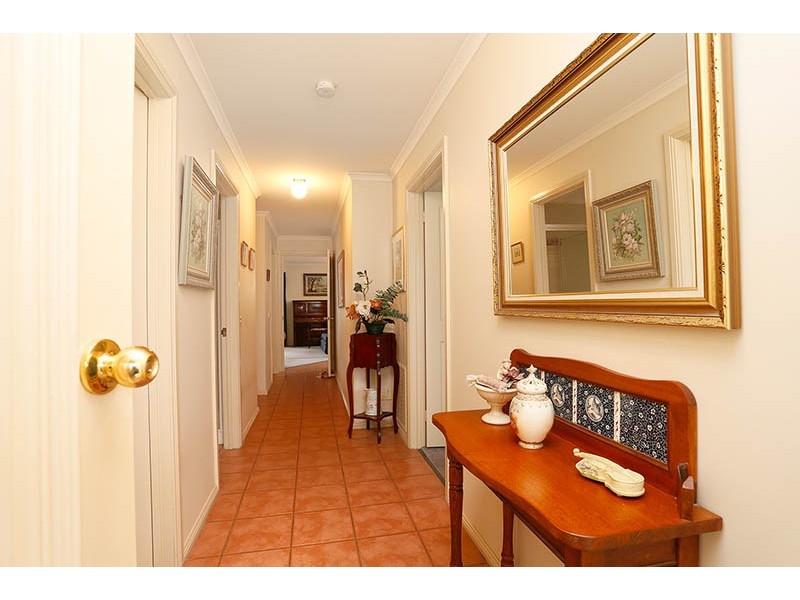 30 Blackbird Circuit, Lara VIC 3212