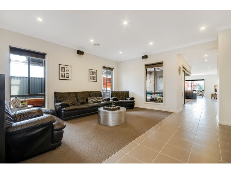 50 Nankeen Avenue, Lara VIC 3212