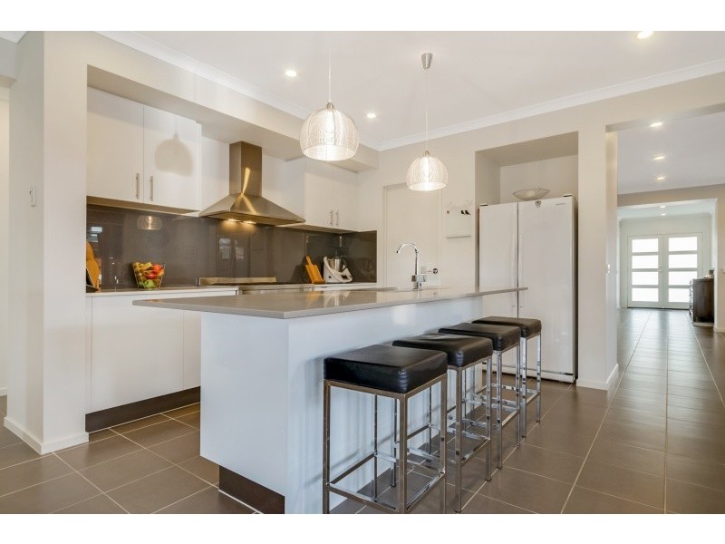 50 Nankeen Avenue, Lara VIC 3212