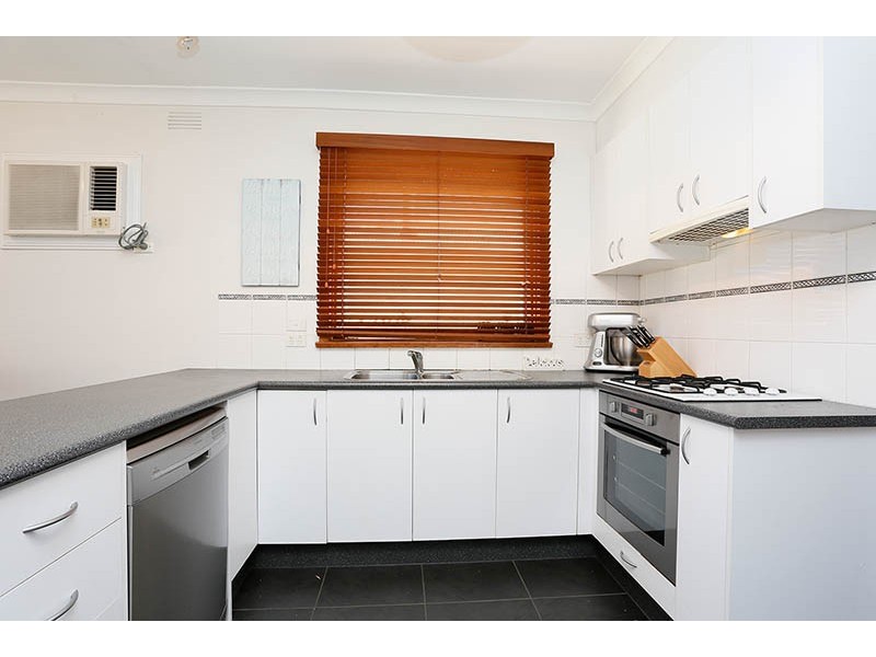 24 Rennie Street, Lara VIC 3212