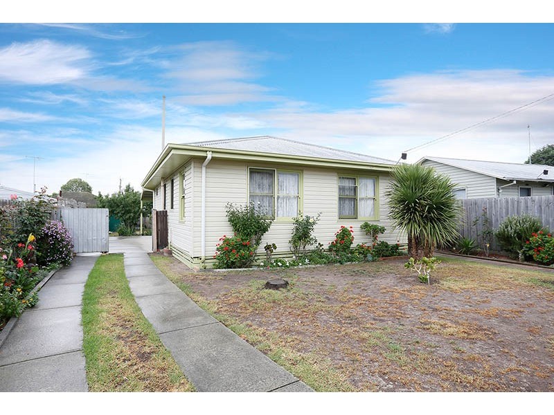 18 Finch Street, Norlane VIC 3214