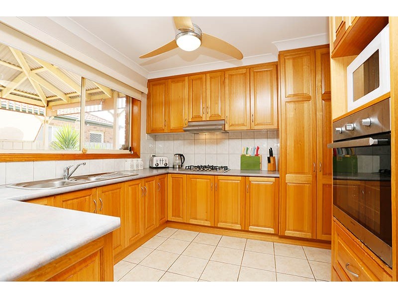 27 Blackbird Circuit, Lara VIC 3212