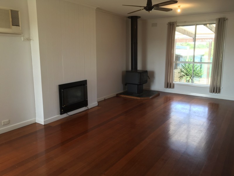 100 Stephenson Street, Lara VIC 3212
