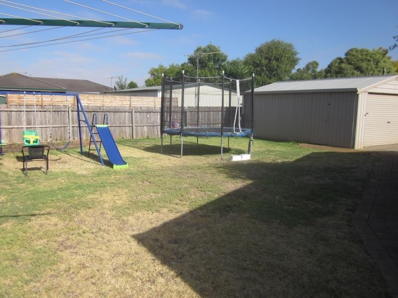 22 Richard Drive, Lara VIC 3212