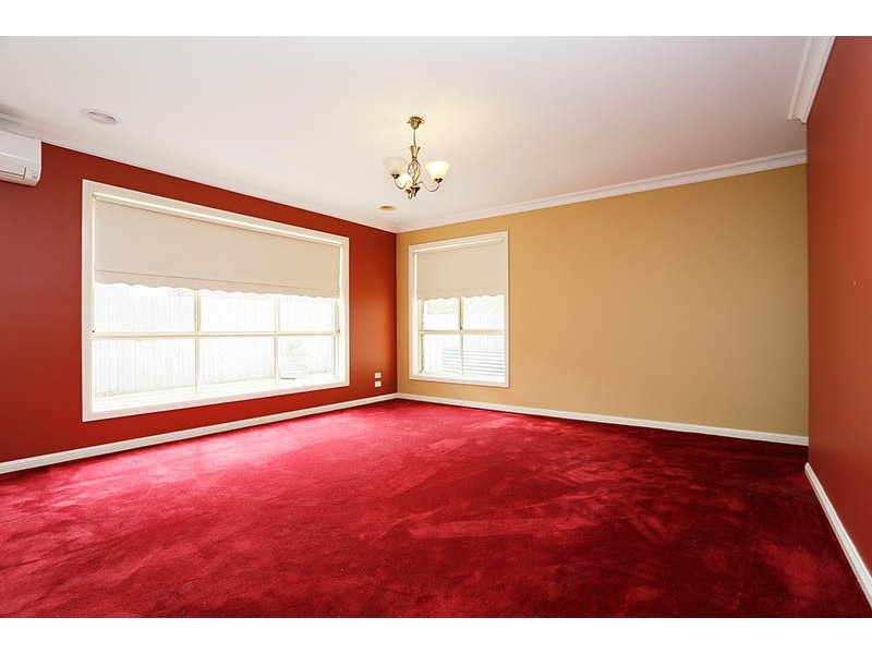 2/15 Bank Street, Lara VIC 3212