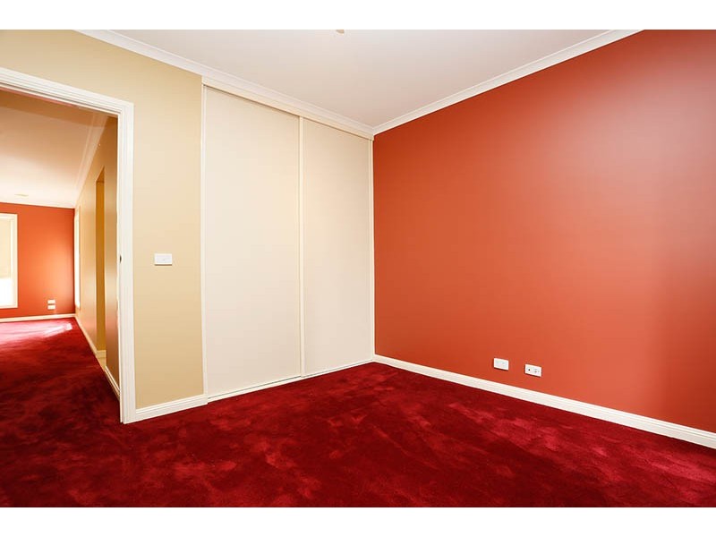 2/15 Bank Street, Lara VIC 3212