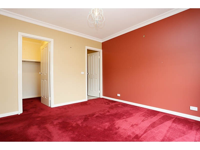 2/15 Bank Street, Lara VIC 3212