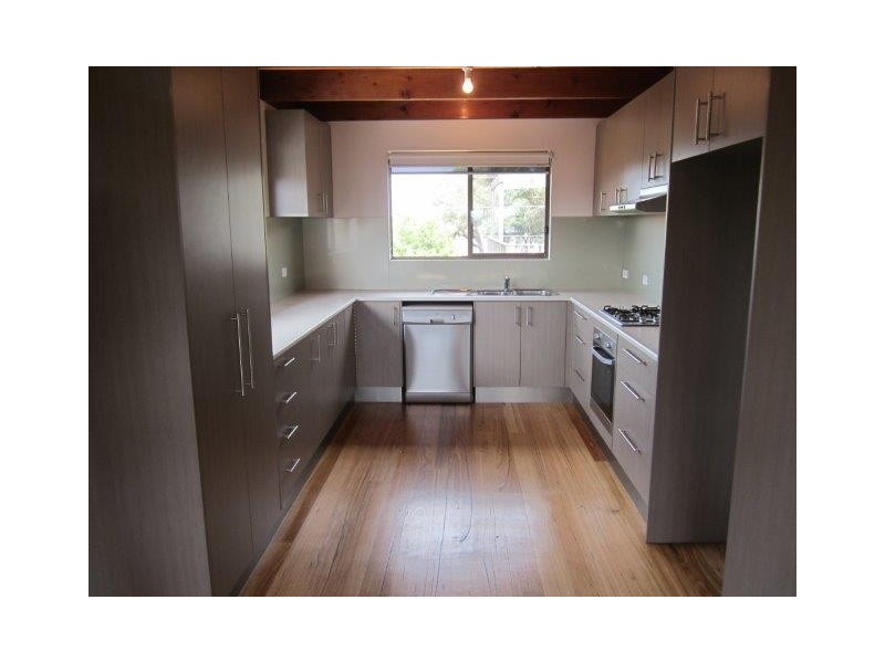 2/1-11 Station lake Road, Lara VIC 3212