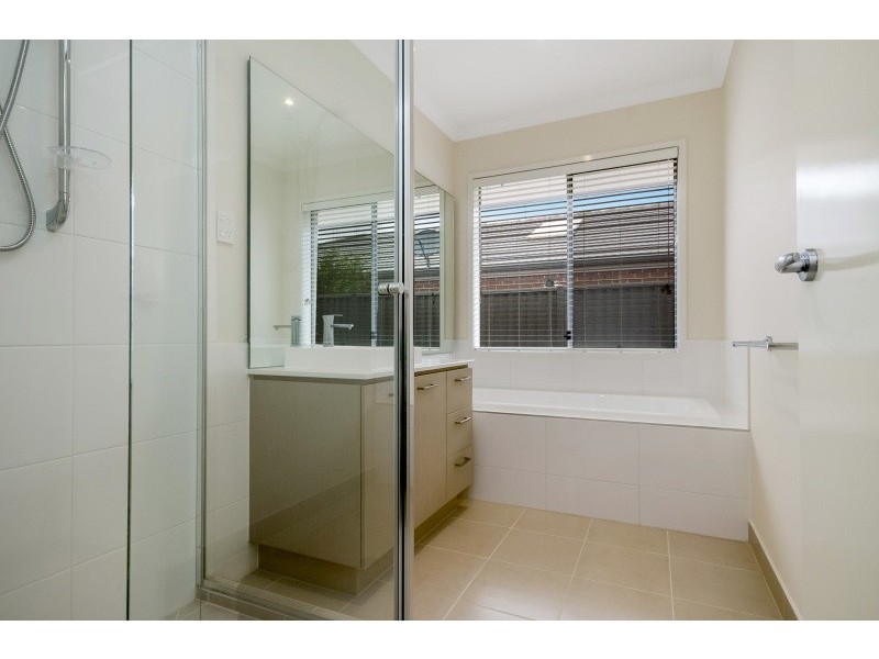 13 Nankeen Avenue, Lara VIC 3212