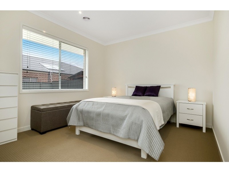 13 Nankeen Avenue, Lara VIC 3212