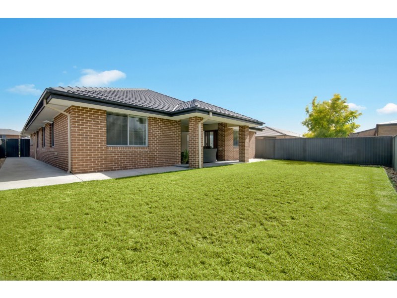 13 Nankeen Avenue, Lara VIC 3212