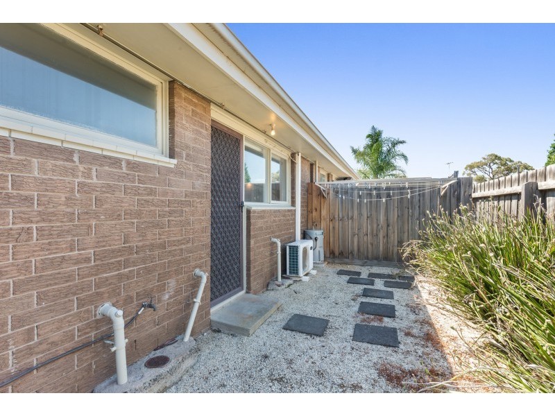 2/82 Hendy Street, Corio VIC 3214