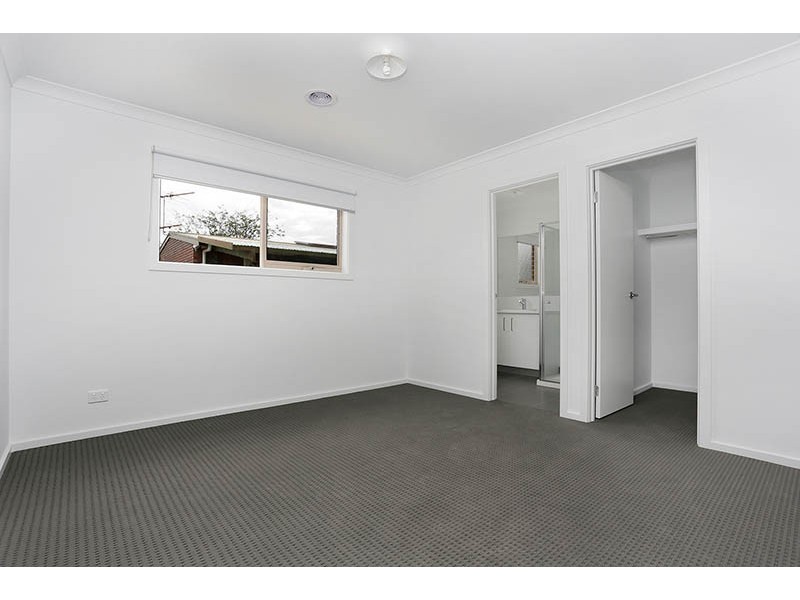 2/6 Darcy Street, Lara VIC 3212