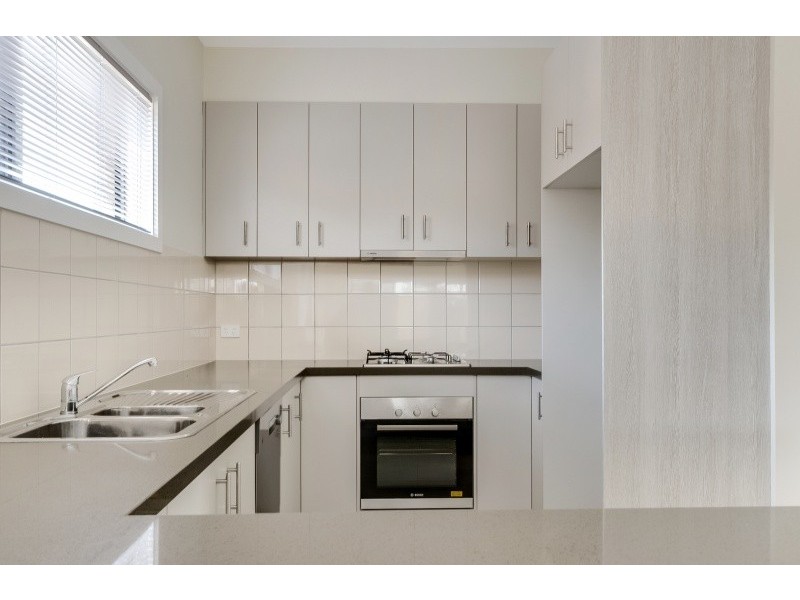 2/53 Rennie Street, Lara VIC 3212