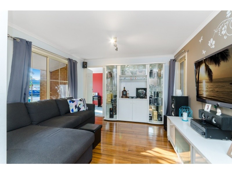 8 Marconi Place, Lara VIC 3212