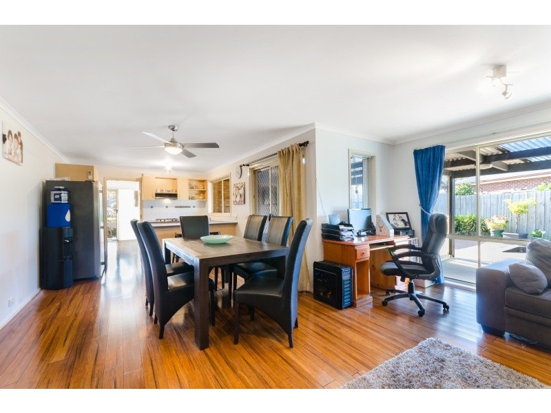 8 Marconi Place, Lara VIC 3212