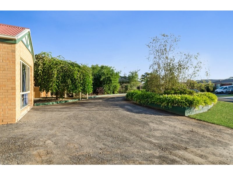 8 Marconi Place, Lara VIC 3212