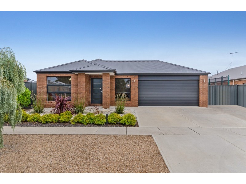 4 Nankeen Avenue, Lara VIC 3212
