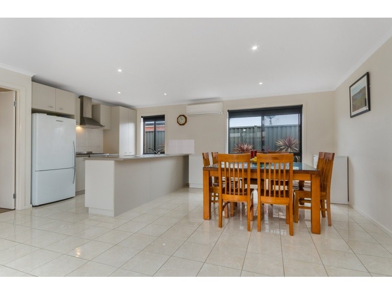 4 Nankeen Avenue, Lara VIC 3212
