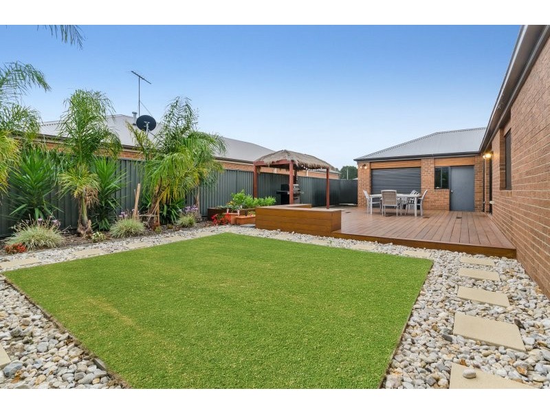 4 Nankeen Avenue, Lara VIC 3212