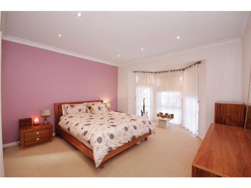 55 Cameron Crescent, Lara VIC 3212
