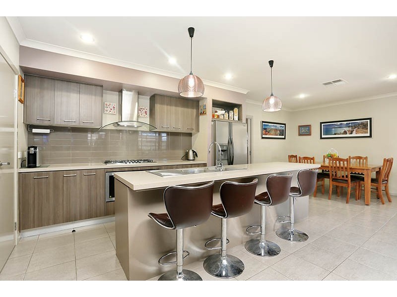 11 Shelduck Court, Lara VIC 3212