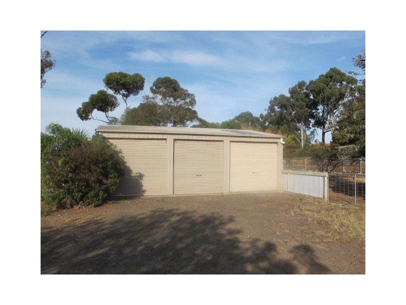 20 Manzeene Avenue, Lara VIC 3212
