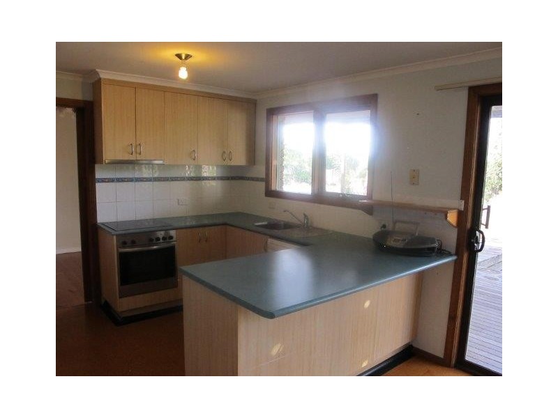 20 Manzeene Avenue, Lara VIC 3212