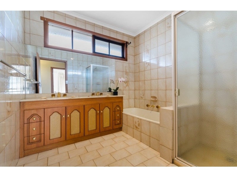 210 Patullos Road, Lara VIC 3212