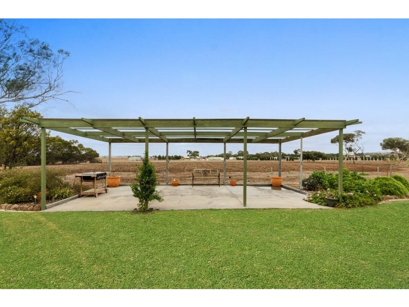 210 Patullos Road, Lara VIC 3212