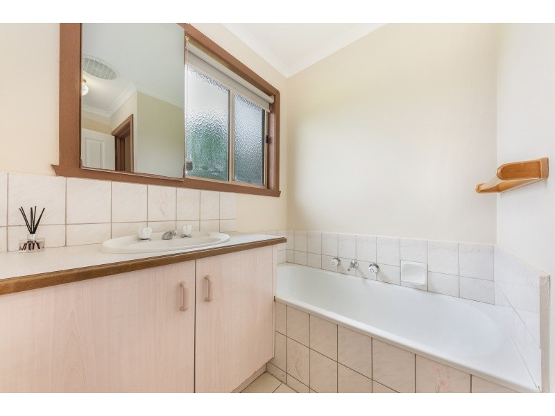 25 Perkins Road, Lara VIC 3212