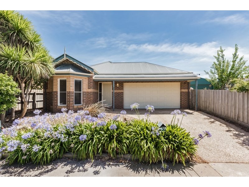 30 Magpie Close, Lara VIC 3212