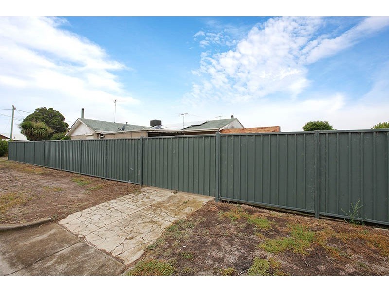31 Talona Crescent, Corio VIC 3214